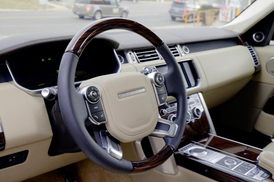  Land Rover Range Rover Autobiography LWB 2014 года  (US) (фото 6 из 14)